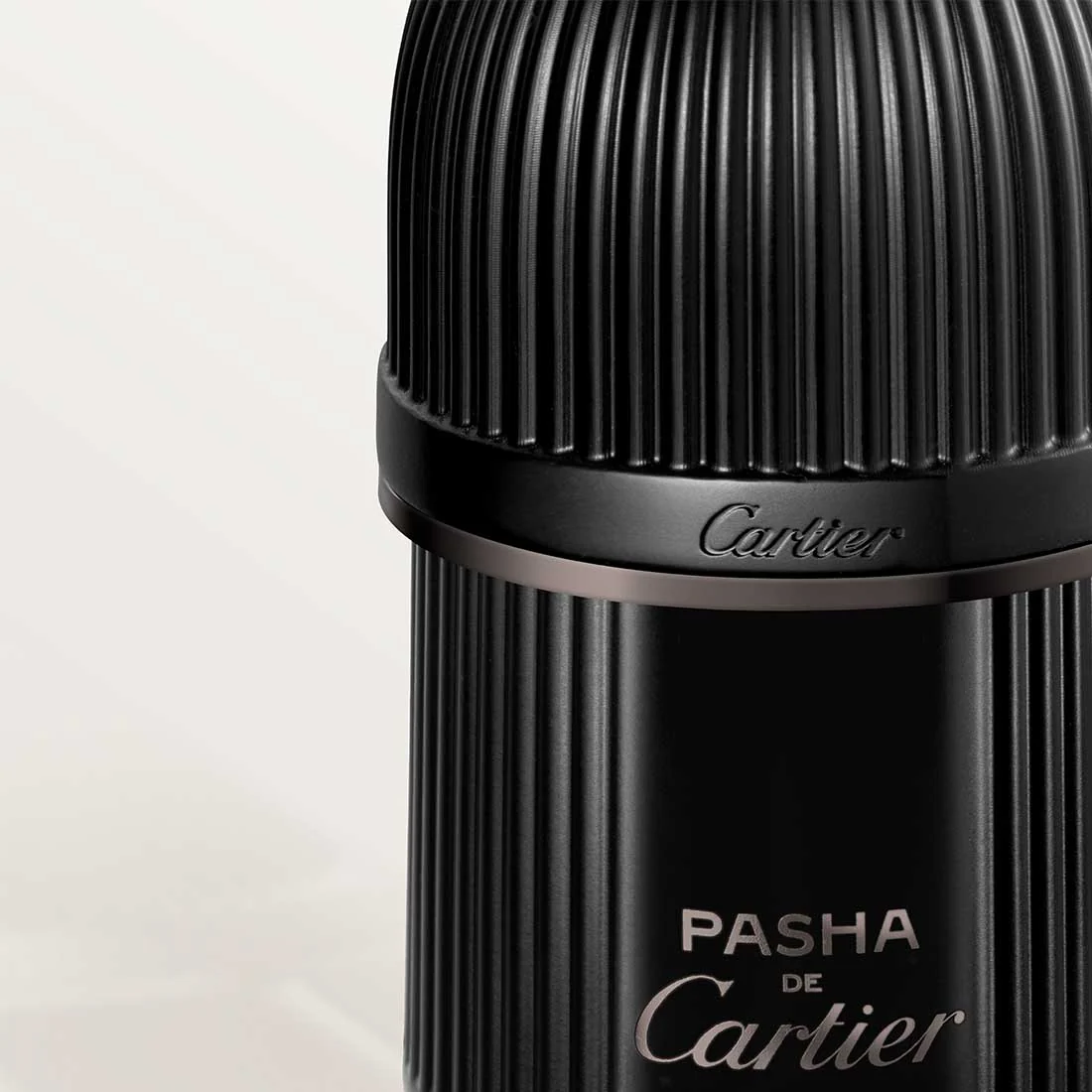 Pasha Noir Absolu Parfum - Image 5