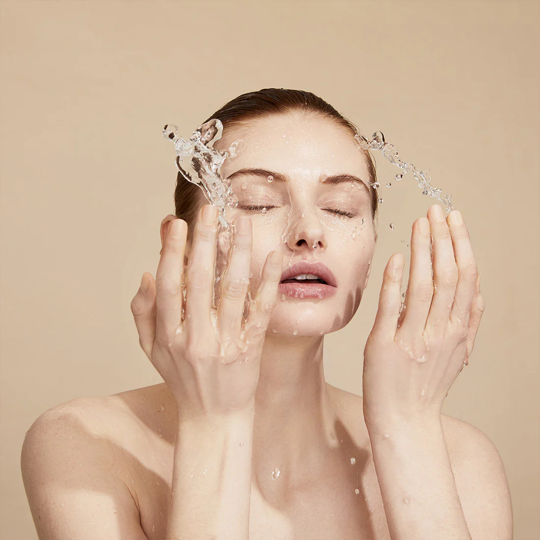 Clarifying Cleansing Foam -Detergente Viso - Image 5