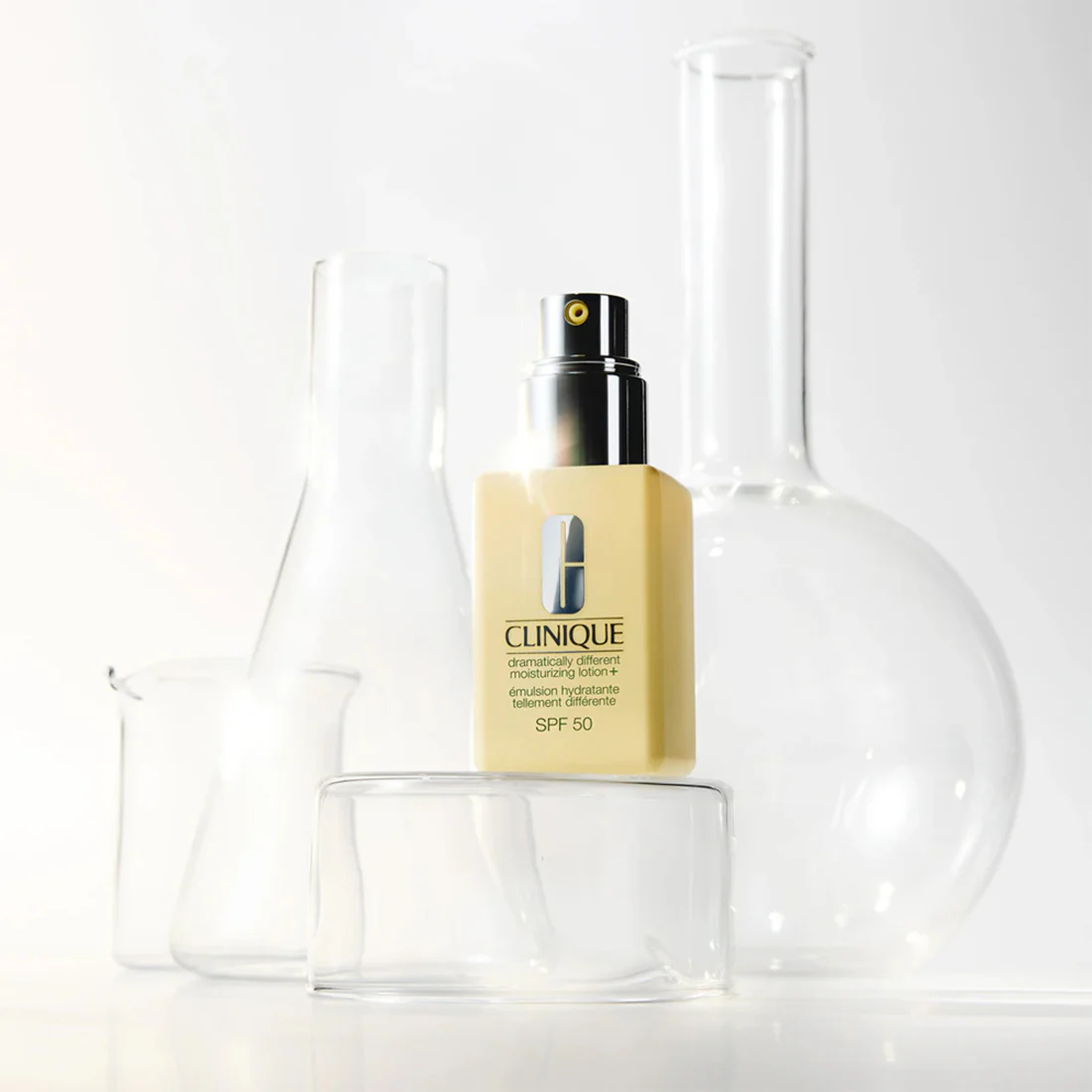 Dramatically Different™ Moisturizing Lotion SPF50 - Image 10