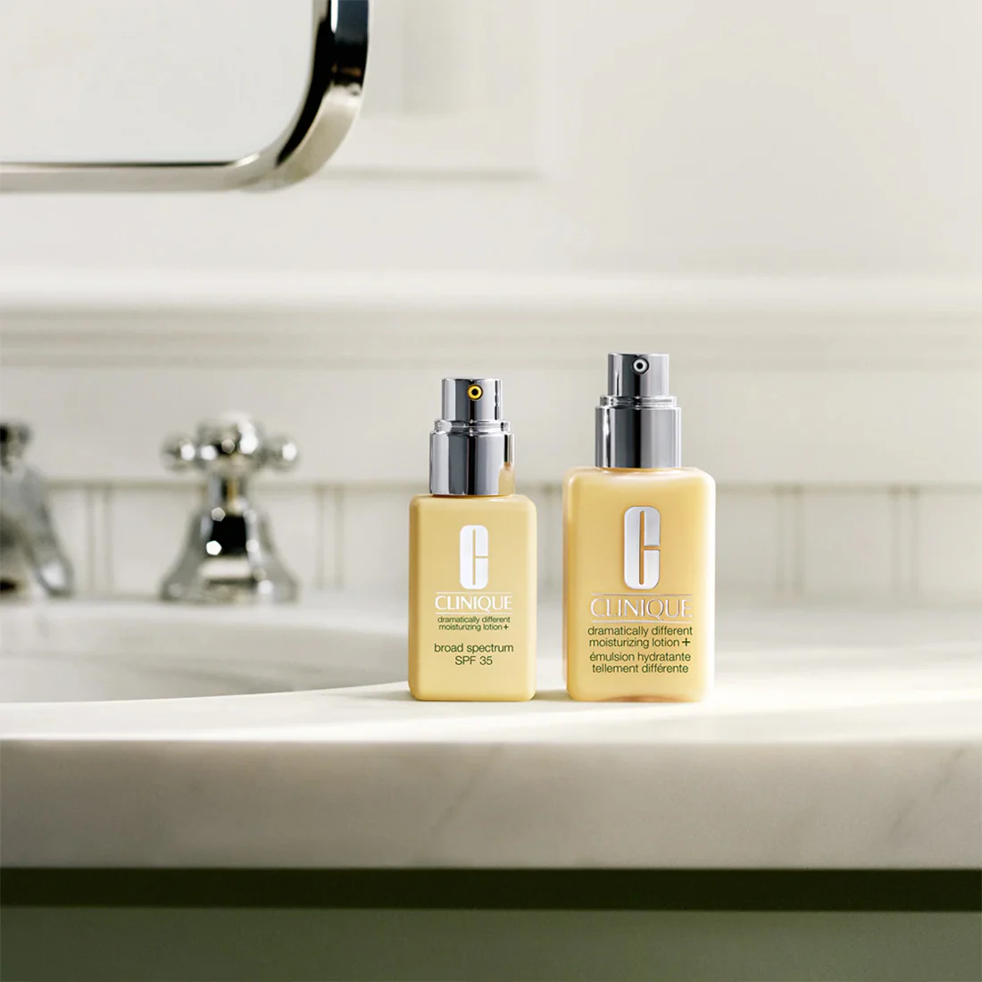 Dramatically Different™ Moisturizing Lotion SPF50 - Image 4