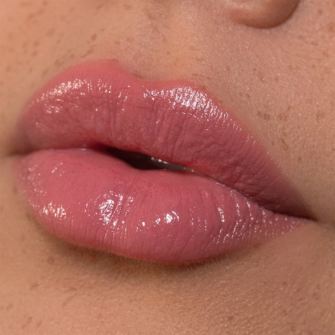 Ultra Rich Sheer Lipstick Rossetto Luminoso Idratante - Image 4