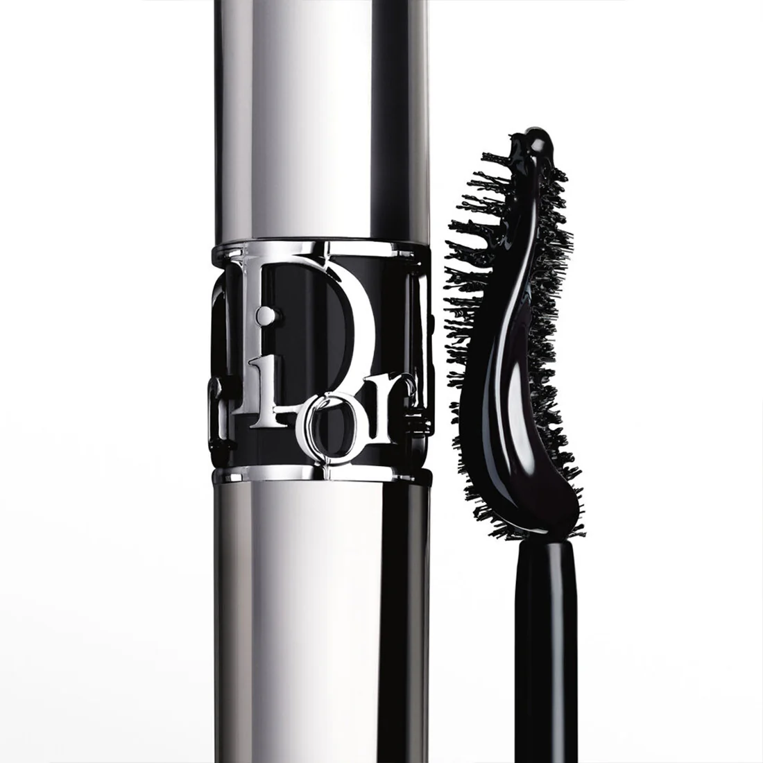 Diorshow Iconic Overcurl Mascara Volumizzante – 24 ore di tenuta – effetto fortificante - Image 2