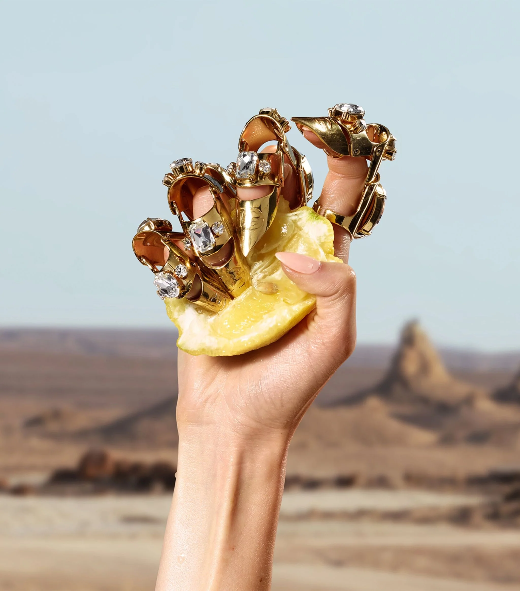 Q Eau De Parfum - Image 11