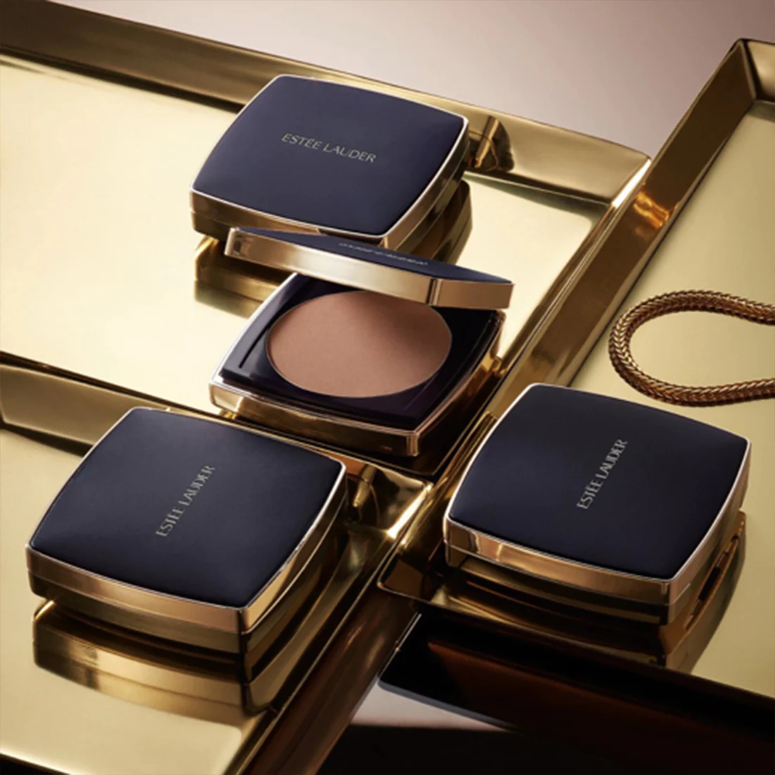 Double Wear Powder Foundation SPF10 Fondotinta in Polvere - Image 15