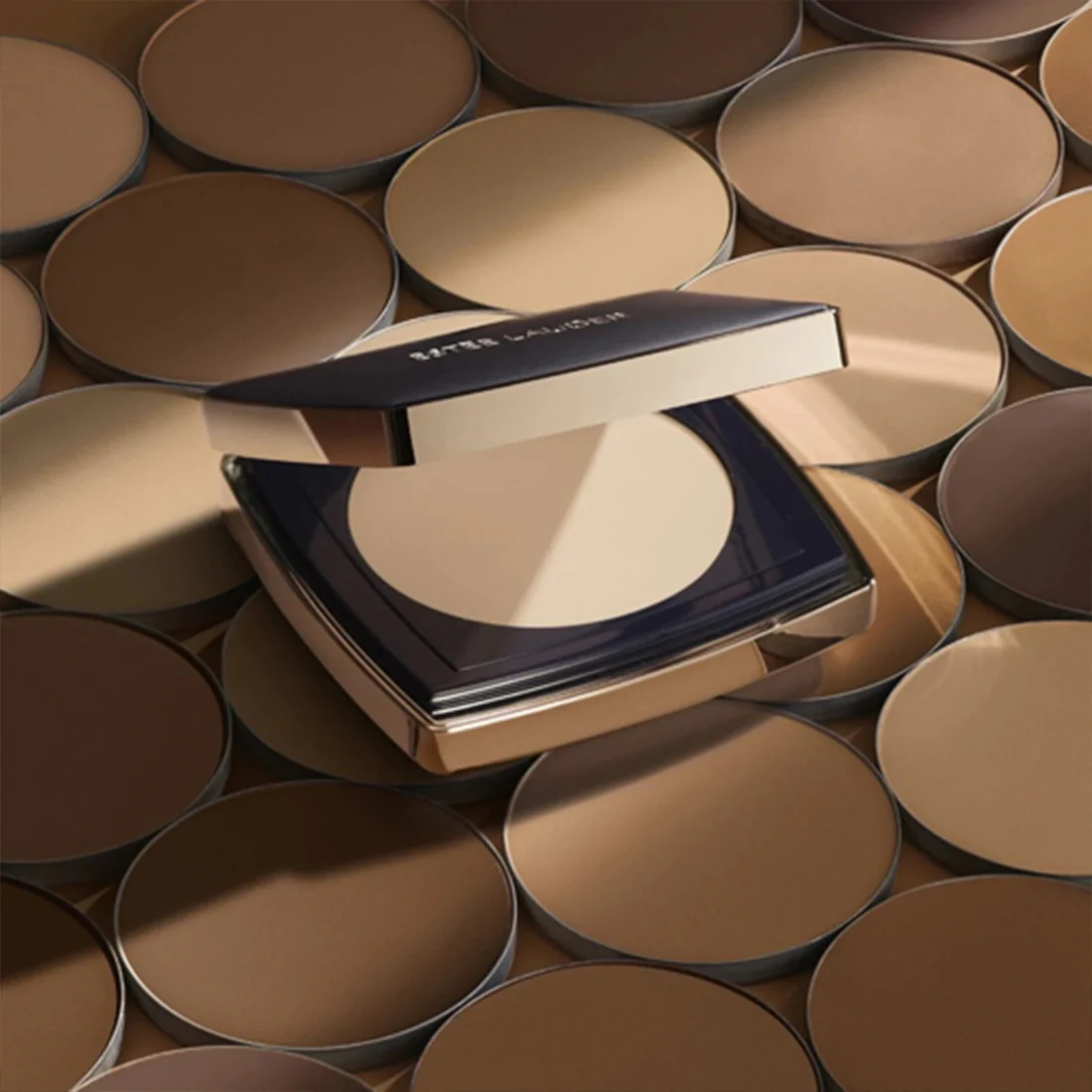 Double Wear Powder Foundation SPF10 Fondotinta in Polvere - Image 16