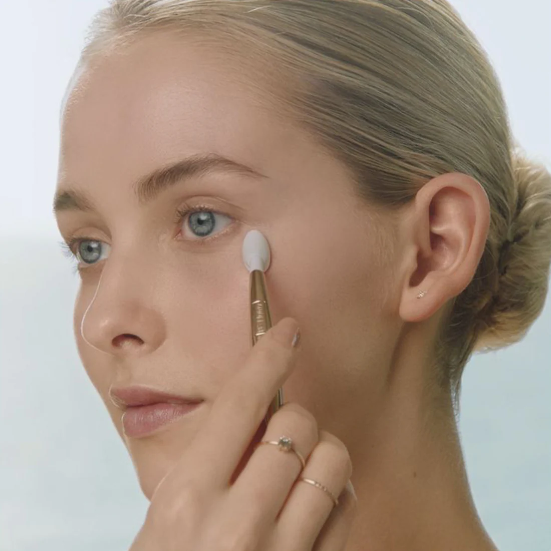 Re-Nutriv Ultimate Diamond Trasformative Eye Serum  Siero Contorno Occhi - Image 3