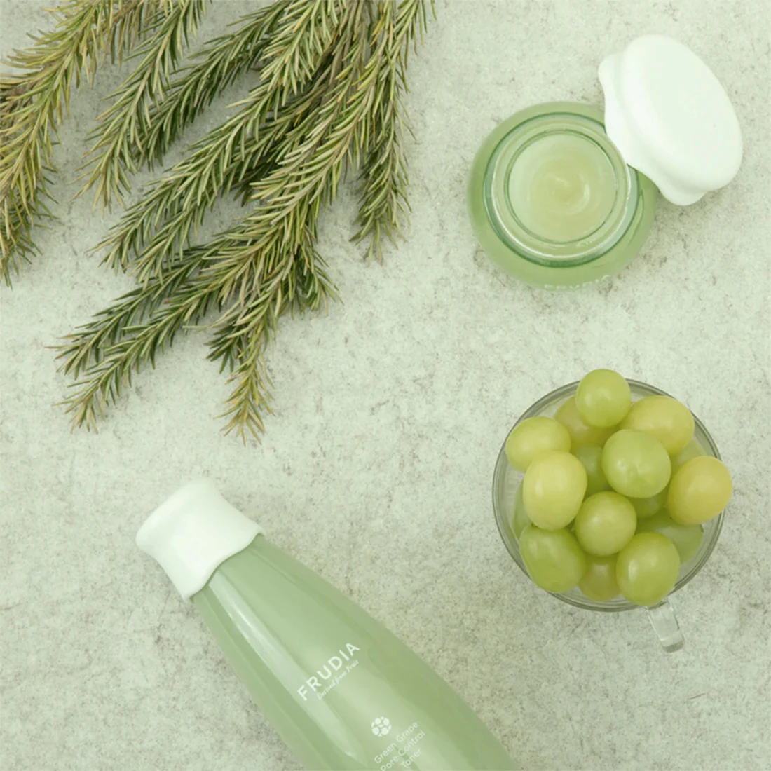 Green Grape Pore Control Cream Mini - Image 4