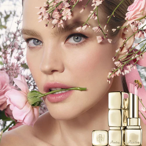 Kiss Kiss Bee Glow Balsamo Labbra Colorato - Image 37