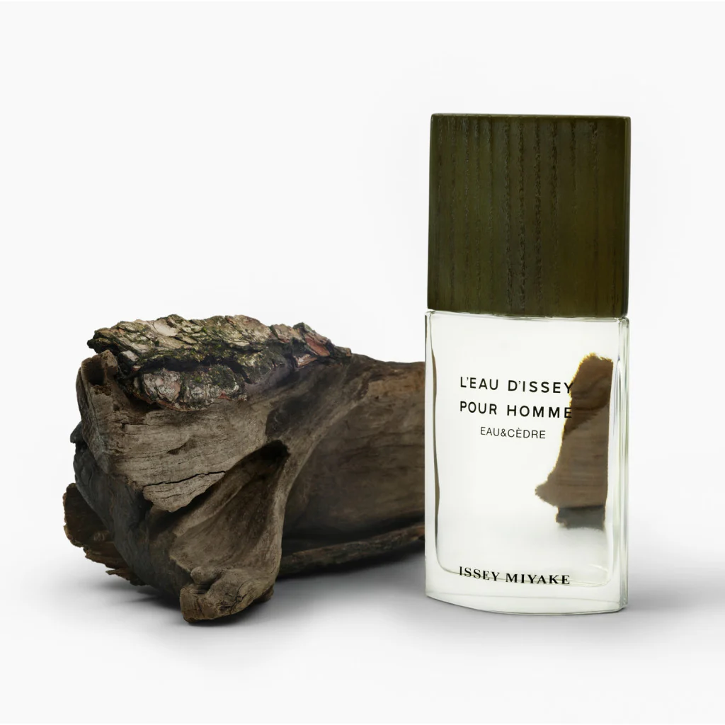 L'Eau D'Issey Pour Homme Eau & Cedre Eau De Toilette Intense - Image 3