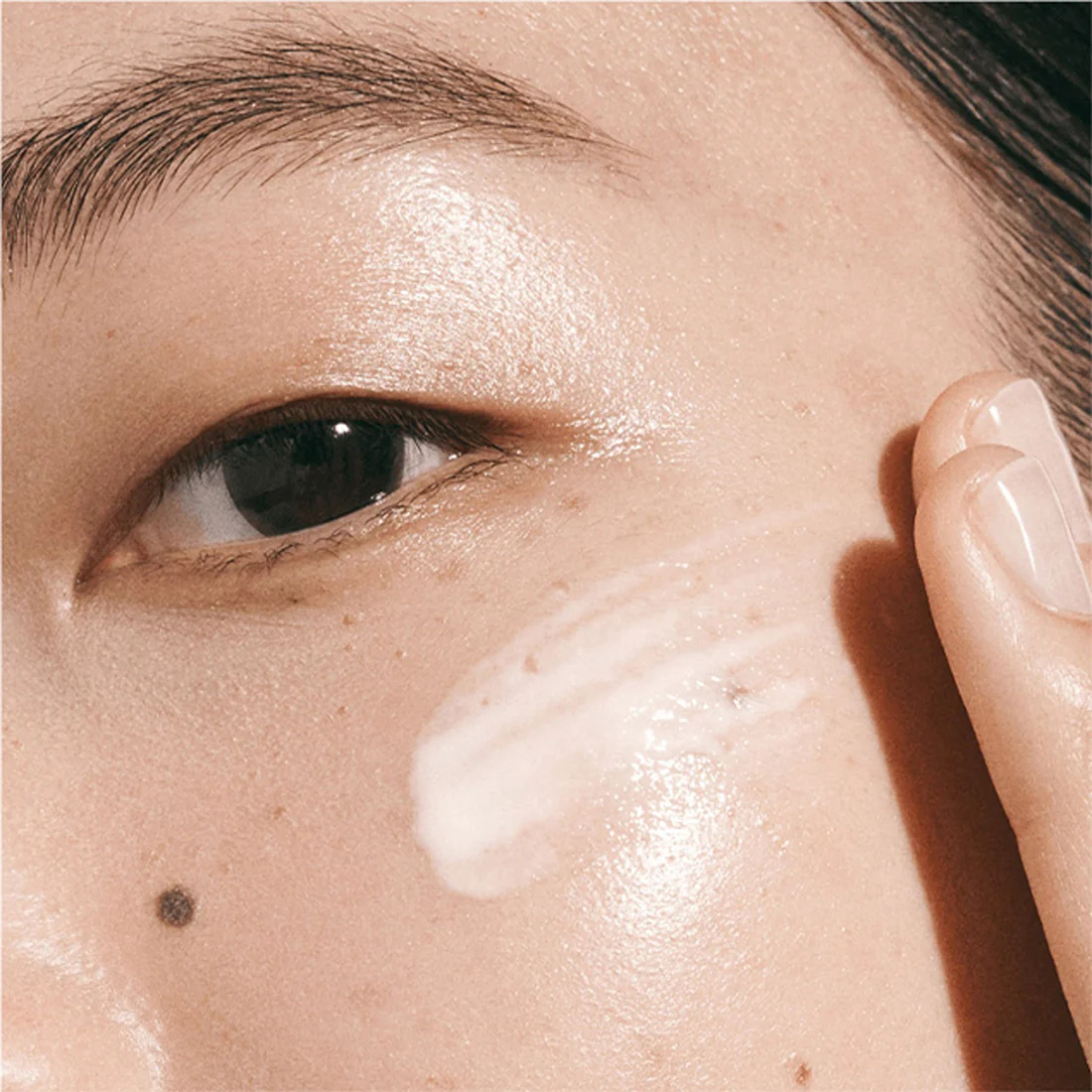 The Hydrating Infused Emulsion Emulsione Idratante Levigante - Image 5