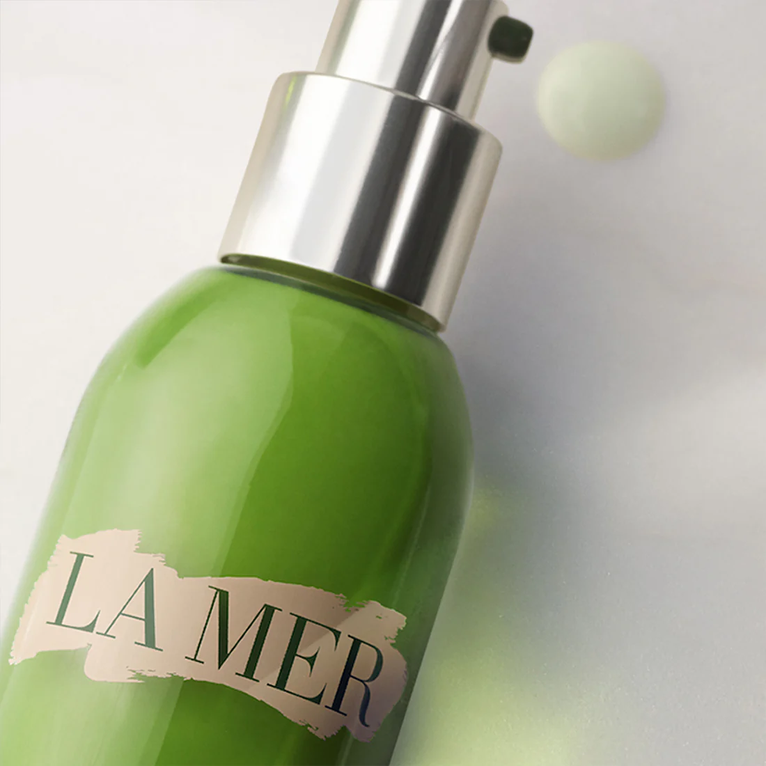 The Revitalizing Hydrating Serum Siero Rivitalizzante - Image 5