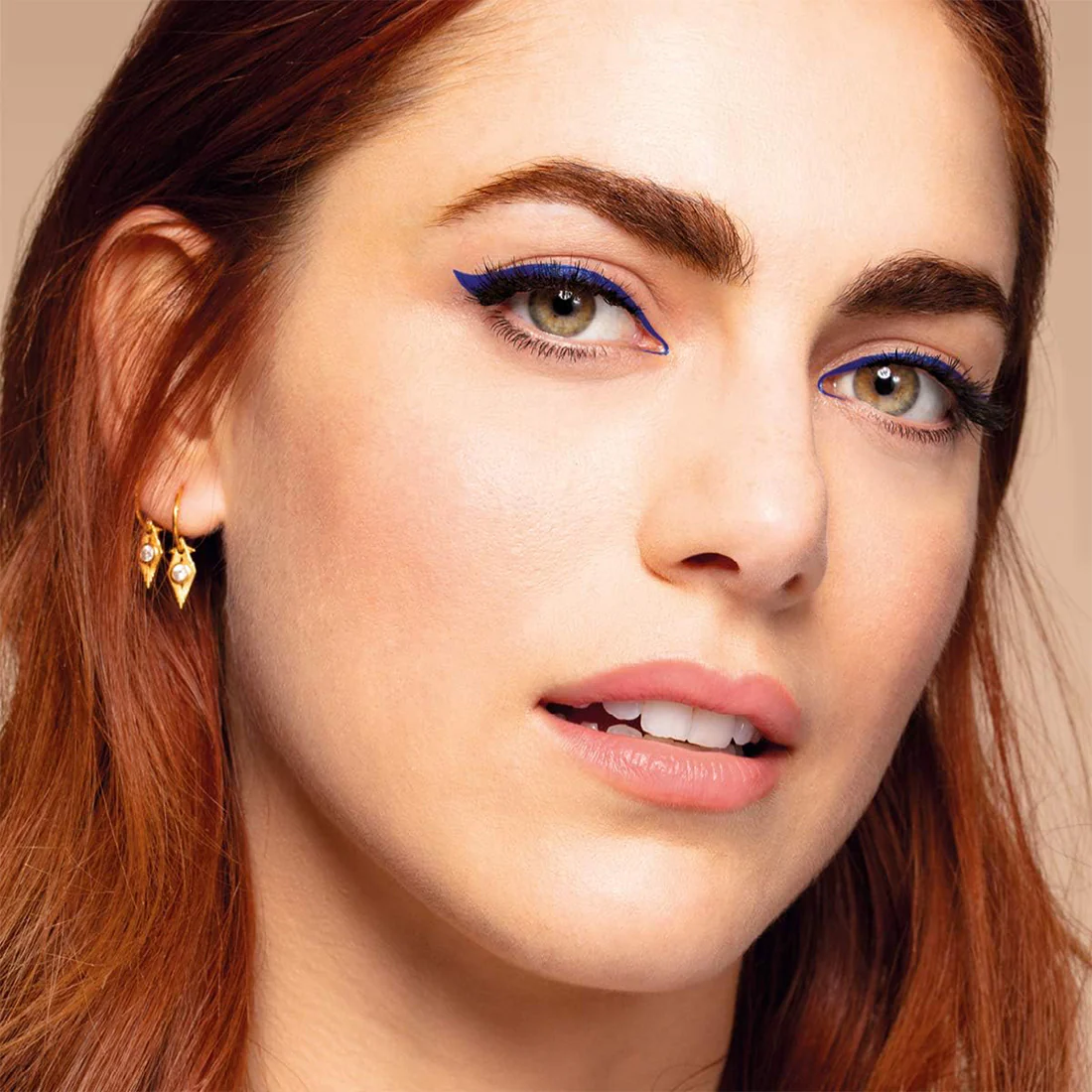 Matte Signature Eyeliner Matte - Image 9
