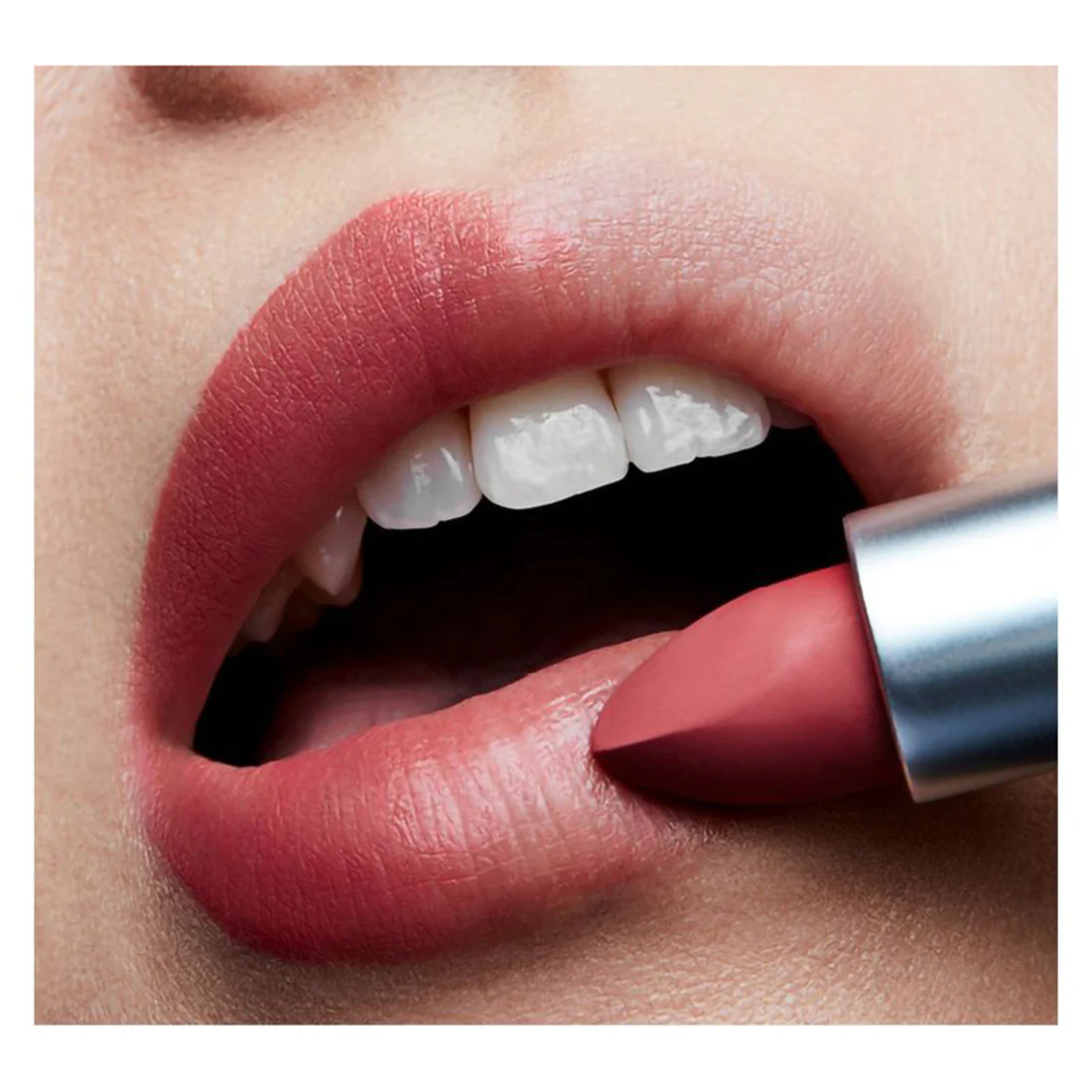 Powder Kiss Lipstick Rossetto Matte - Image 9