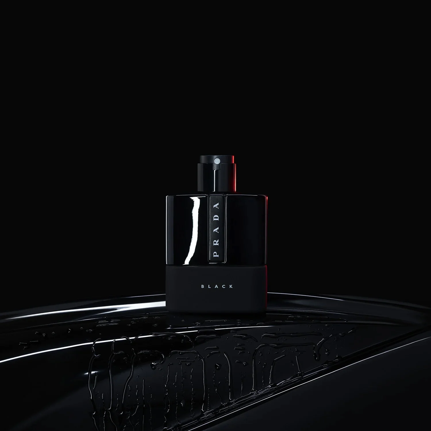 Luna Rossa Black Eau De Parfum - Image 3