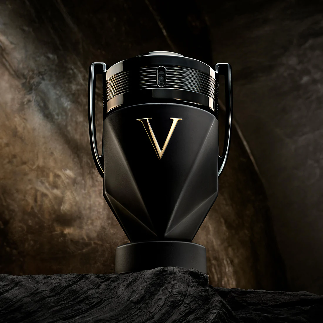 Invictus Victory Absolu Parfum Intense - Image 7