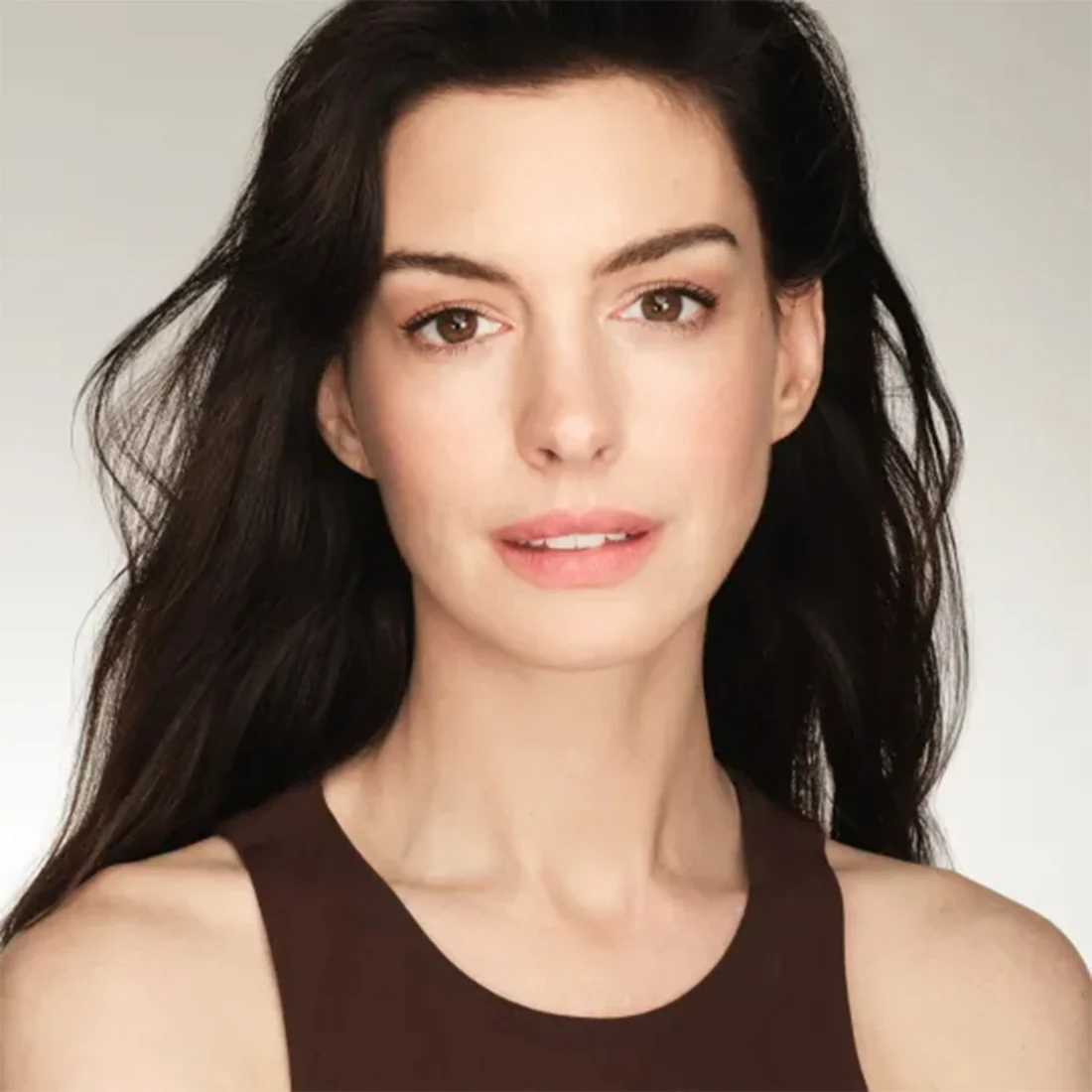 Vital Perfection Uplifting Firming Eye Cream - Image 3