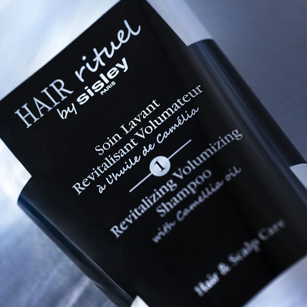 Soin Lavant Revitalisant Volumateur a L'Huile De Camelia Shampoo Volumizzante - Image 5